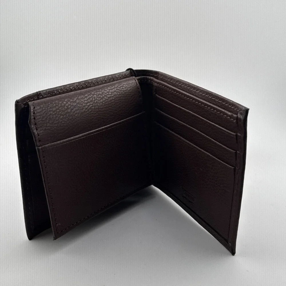 Levi's Men's RFID Bifold Leather Wallet Slim Classic Billfold